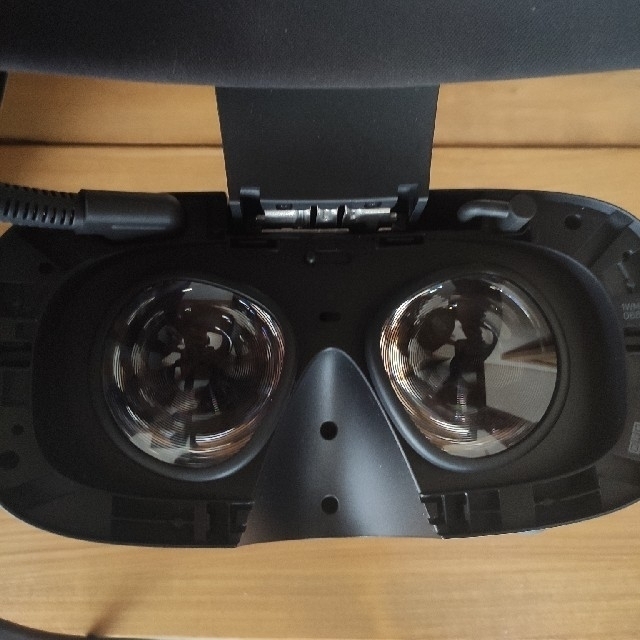 Oculus Rift S　VR Coverつき　中古 スマホ/家電/カメラのPC/タブレット(PC周辺機器)の商品写真