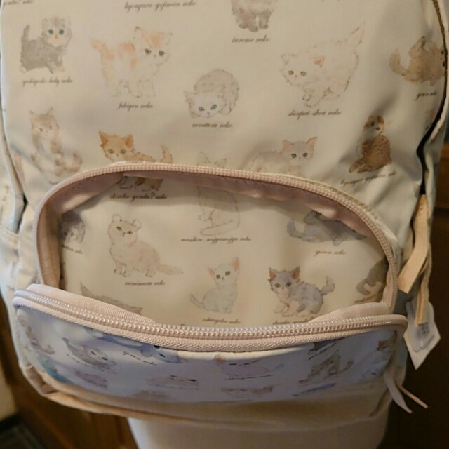 franche lippee(フランシュリッペ)のフランシュリッペ ねこ図鑑 リュック リュックサック 新品 タグ付き レディースのバッグ(リュック/バックパック)の商品写真