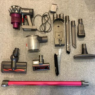 ダイソン(Dyson)のDyson コードレスクリーナー　DC62 (掃除機)