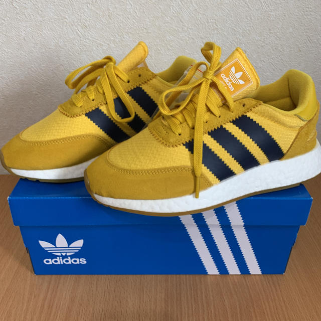 adidas アディダス スニーカー