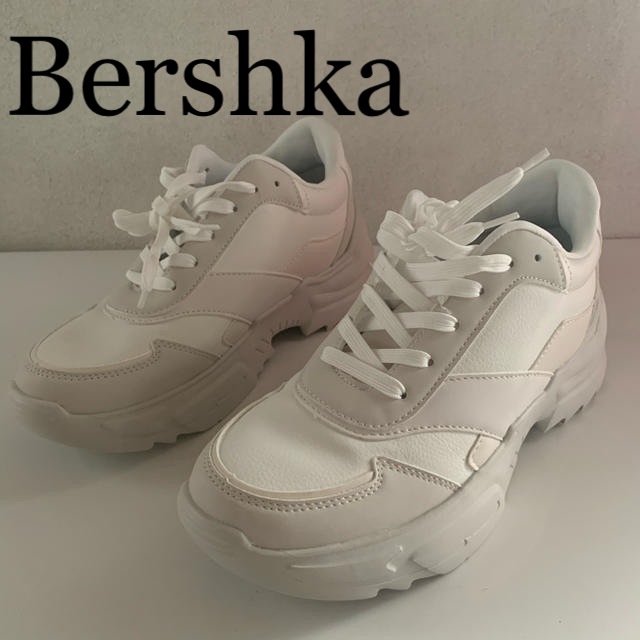 Bershka(ベルシュカ)のBershka厚底スニーカー レディースの靴/シューズ(スニーカー)の商品写真