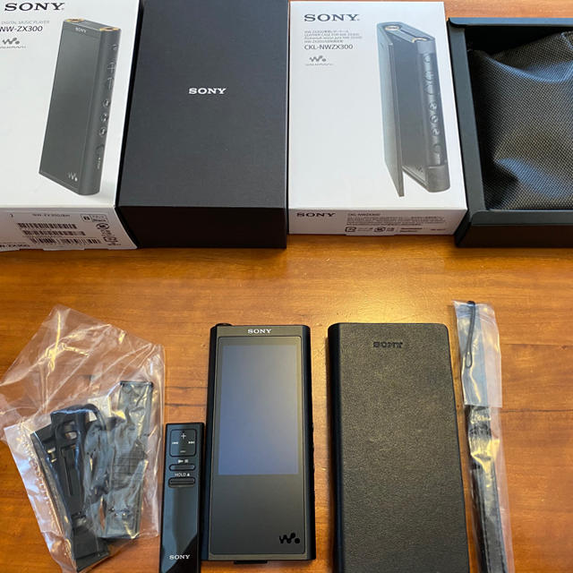 SONY Walkman NW-Z300 純正レザーケース、純正リモコンセット付