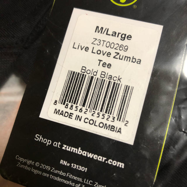 Zumba(ズンバ)の【新品・未開封品】ZUMBAウェア　ＴシャツM/Lサイズ　ブラック スポーツ/アウトドアのスポーツ/アウトドア その他(ダンス/バレエ)の商品写真