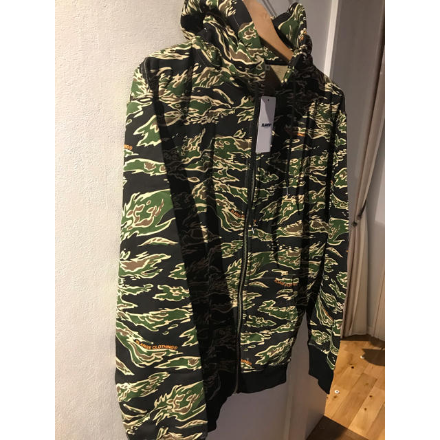 パーカー新品！XLARGE TIGER CAMO FULLZIP HOODEDSWEAT