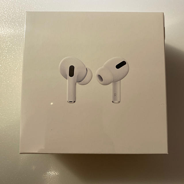 【新品未使用】Apple AirPods Pro 【保証未開始】☆送料込ヘッドフォン/イヤフォン