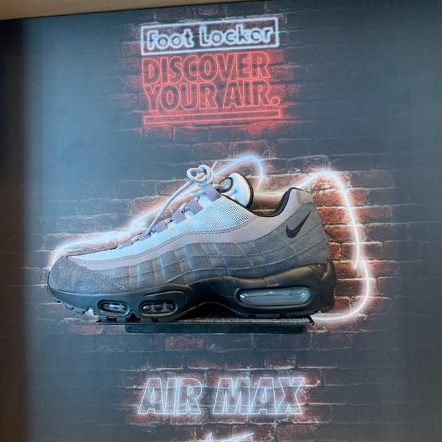 NIKE(ナイキ)の【海外限定】NIKE AIRMAX 95 【国内未展開】AT9865-008 メンズの靴/シューズ(スニーカー)の商品写真