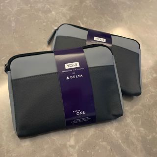 トゥミ(TUMI)の【未開封・未使用】デルタ航空×TUMI 【ビジネスクラスアメニティ】(トラベルバッグ/スーツケース)