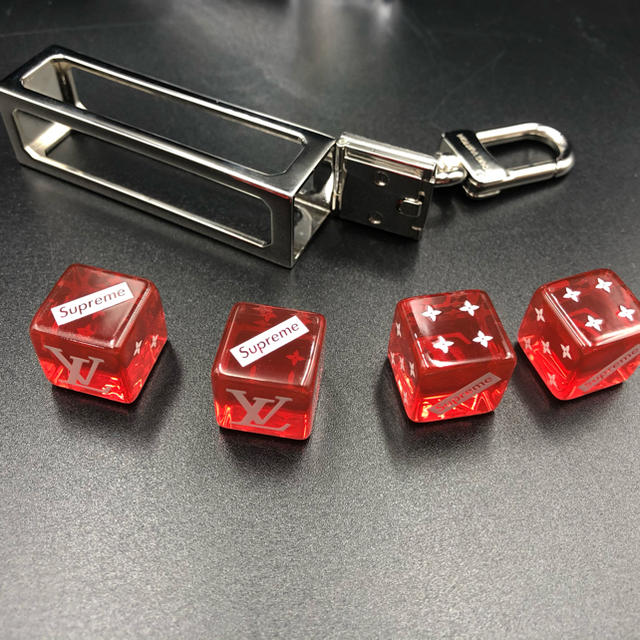 Louis Vuitton x Supreme Ultra Rare FW17 Red Supreme Box Logo Dice Key Chain