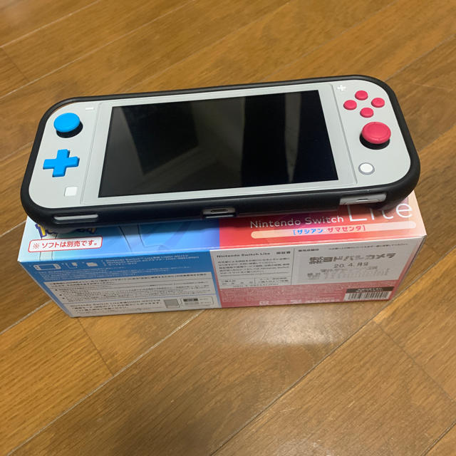 Nintendo Switch Lite ザシアン・ザマゼンタ