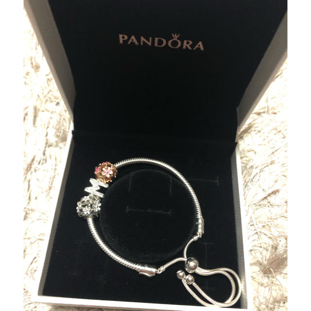 新品　未使用　PANDORA ブレスレット