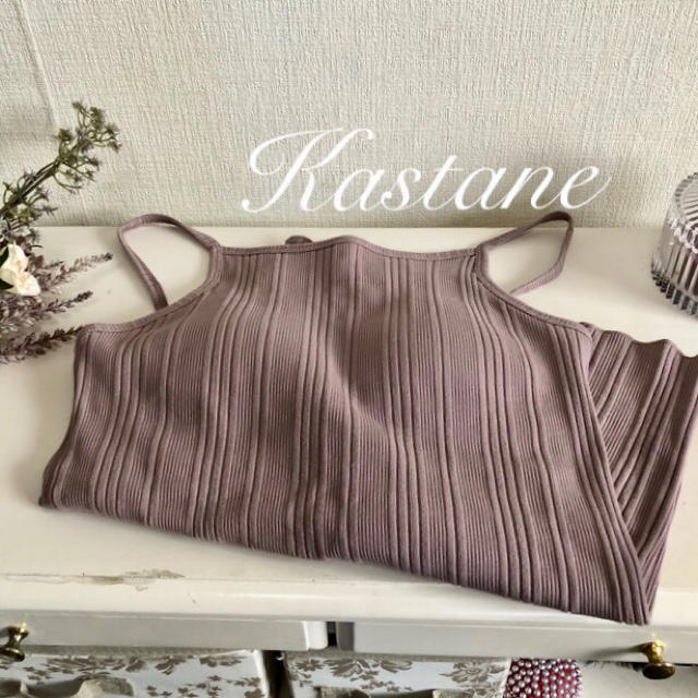 Kastane(カスタネ)の今期🍿¥3520【Kastane】カップ付きスクエアキャミ レディースのトップス(キャミソール)の商品写真