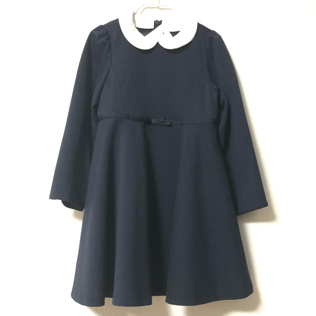 GU(ジーユー)の新品未使用 フォーマル ワンピース 110cm ネイビー キッズ/ベビー/マタニティのキッズ服女の子用(90cm~)(ドレス/フォーマル)の商品写真