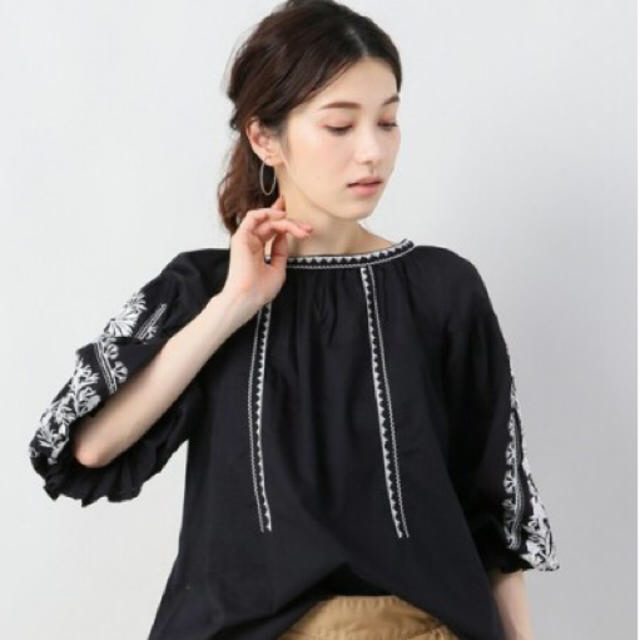 美品 ヌキテパ ブラウス