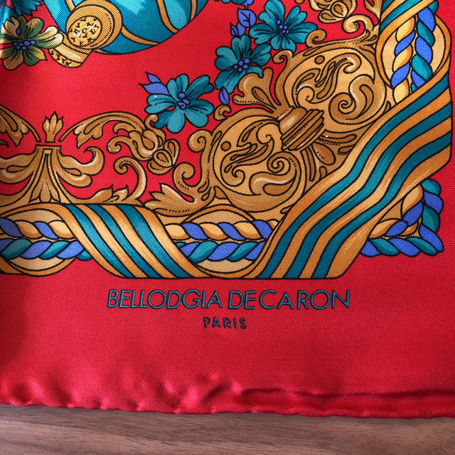 【BELLODGIA DE CARON(ベロージア キャロン)】スカーフ 【BELLODGIA DE CARON(ベロージア キャロン)】スカーフ