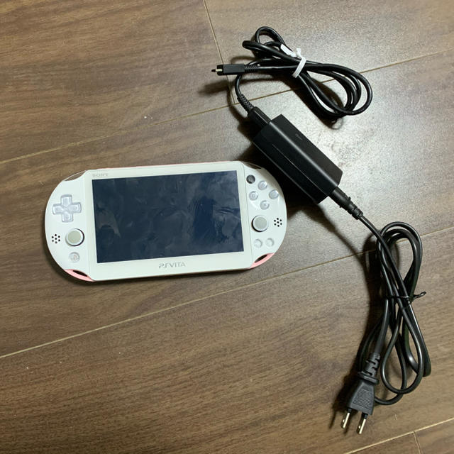 PlayStation®Vita（PCH-2000シリーズ） Wi-Fiモデル…