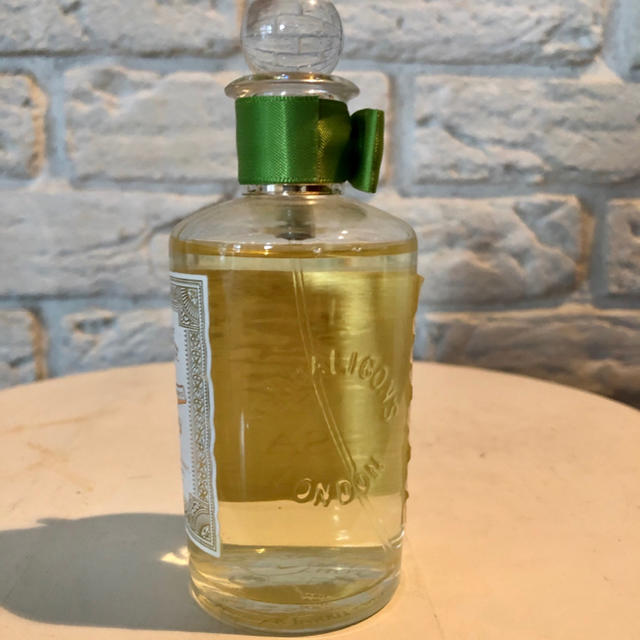 Penhaligon's(ペンハリガン)の【9割残】ペンハリガン　エンプレッサ　オードトワレ　100ml コスメ/美容の香水(香水(女性用))の商品写真