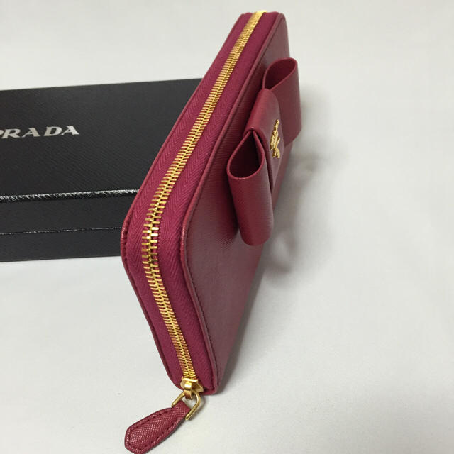 PRADA(プラダ)の【レア】PRADA★長財布 1M0506 レディースのファッション小物(財布)の商品写真