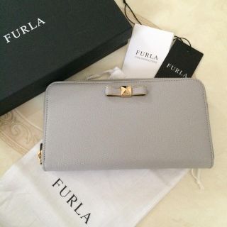 フルラ(Furla)の未使用♡フルラ♡リボンファスナー長財布(財布)