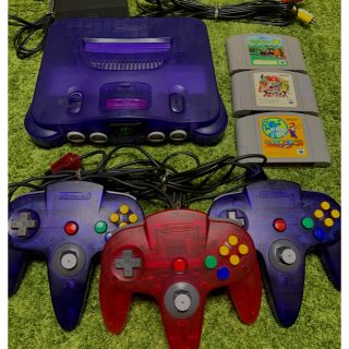 ニンテンドウ64(NINTENDO 64)のNINTENDO64 本体(ミッドナイトブルー)コントローラー•ソフトセット(家庭用ゲーム機本体)