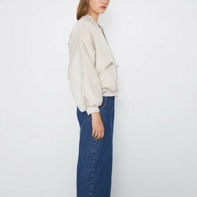 ZARA(ザラ)のZARA❤️今期春スエード風ボンバージャケット レディースのジャケット/アウター(ブルゾン)の商品写真