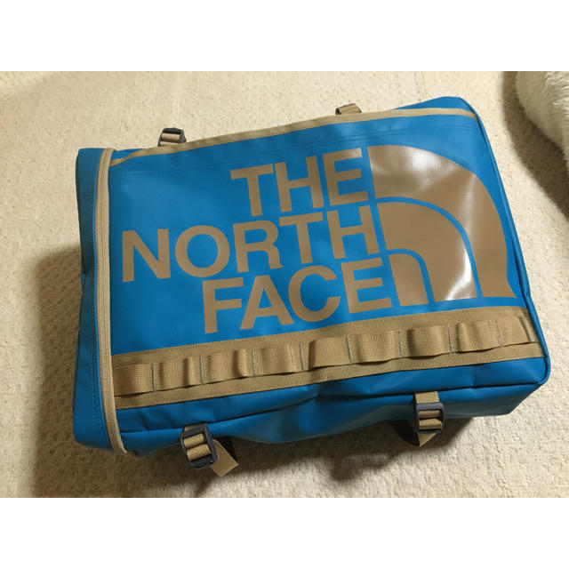 THE NORTH FACE.