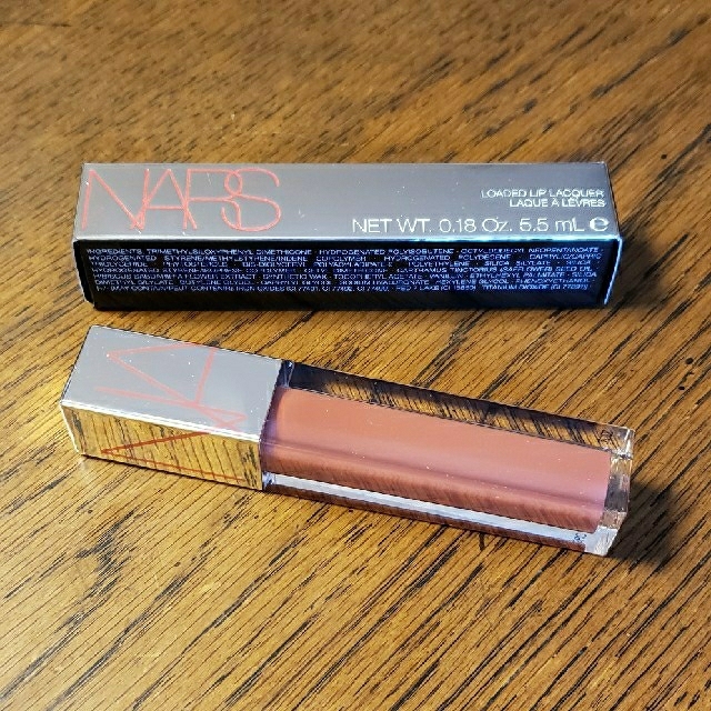 NARS(ナーズ)のNARS ローデッド リップラッカー 2598 Foxy テラコッタ コスメ/美容のベースメイク/化粧品(リップグロス)の商品写真