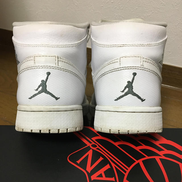 NIKE(ナイキ)のNIKE AIR JORDAN1 エアジョーダン1 メンズの靴/シューズ(スニーカー)の商品写真