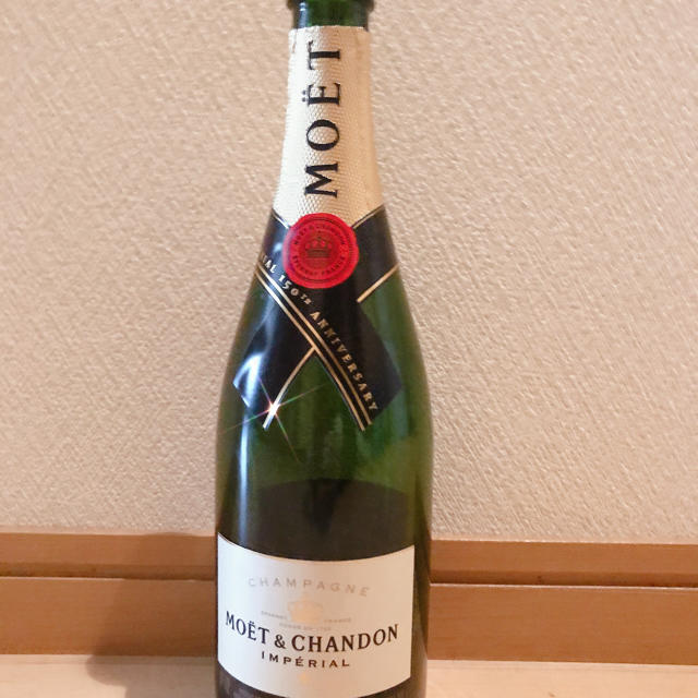 MOËT & CHANDON(モエエシャンドン)のシャンパンボトル　空き瓶 食品/飲料/酒の酒(シャンパン/スパークリングワイン)の商品写真