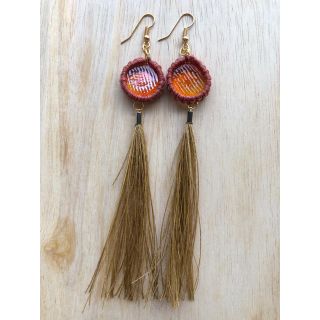 ピアス　イヤリング　ハンドメイド　アクセサリー　マクラメ編み(ピアス)