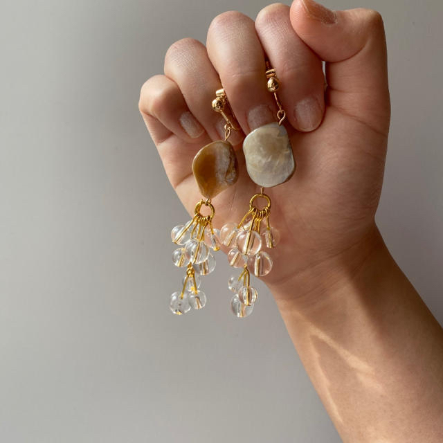 Lochie(ロキエ)のgold shell earring ハンドメイドのアクセサリー(イヤリング)の商品写真