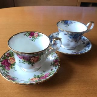 ロイヤルアルバート(ROYAL ALBERT)のロイヤルアルバート　オールドカントリー　カップ&ソーサー　2客セット★値下げ★(食器)