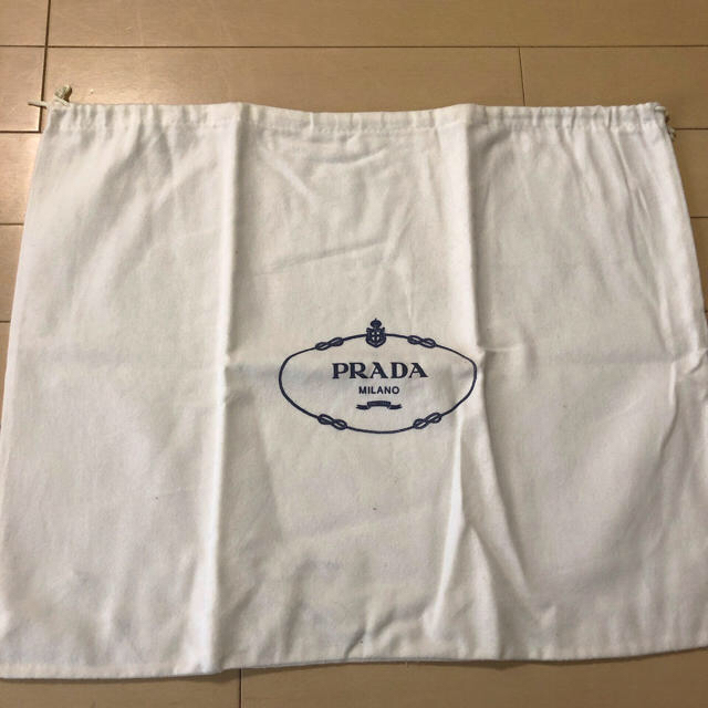 PRADA(プラダ)のなな様ご専用★PRADA バック保存用 布袋 レディースのバッグ(ショップ袋)の商品写真