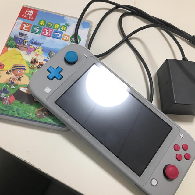 あつまれどうぶつの森とSwitchLite - 家庭用ゲーム機本体