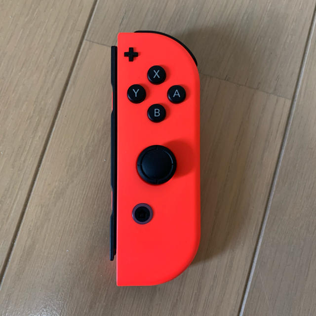 任天堂Switch ジョイコン 右 R ネオンレッド