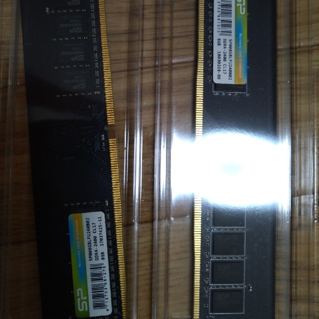 DDR4ｰ2400メモリ　8gb×2