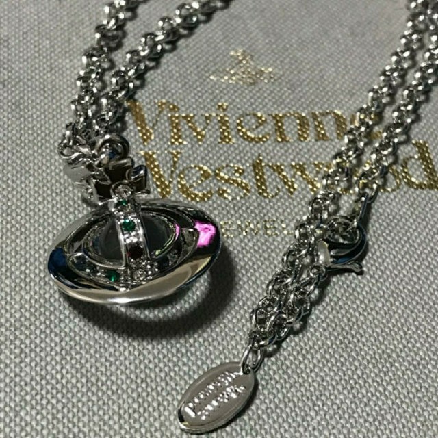 Vivienne Westwood(ヴィヴィアンウエストウッド)の即購入OK　シルバーオーブネックレス メンズのアクセサリー(ネックレス)の商品写真