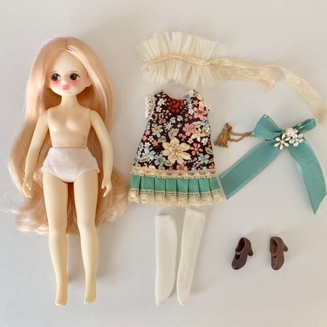 petite chika プチチカ ドールの通販 by nagi's shop|ラクマ petite chika プチチカ ドールの通販 by nagi's shop|ラクマ