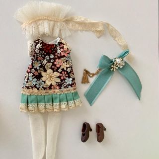petite chika プチチカ ドールの通販 by nagi's shop|ラクマ