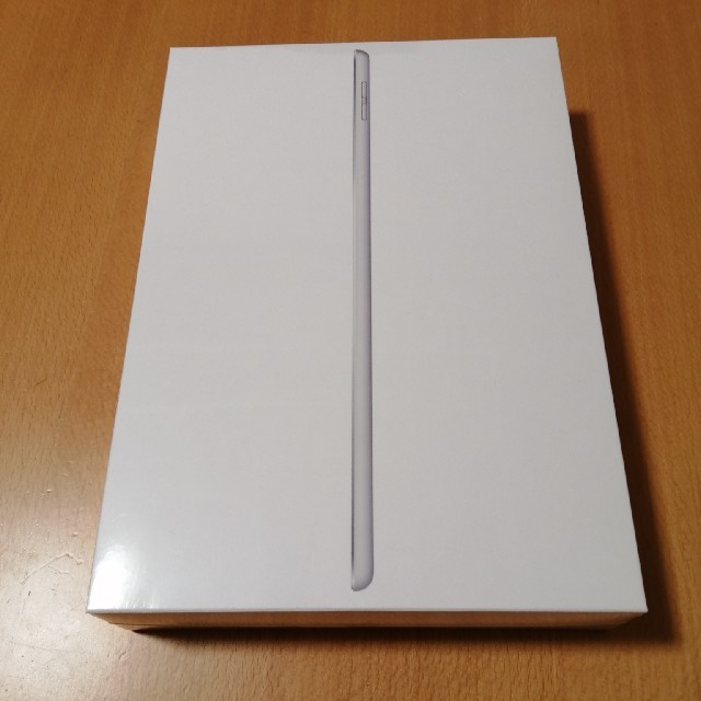 シルバー容量【新品・未開封】iPad 10.2インチ 第7世代 Wi-Fi版　シルバー