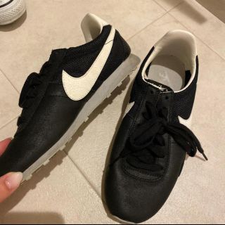 ナイキ(NIKE)のナイキ　スニーカー　ブラック　NIKE 23.5(スニーカー)