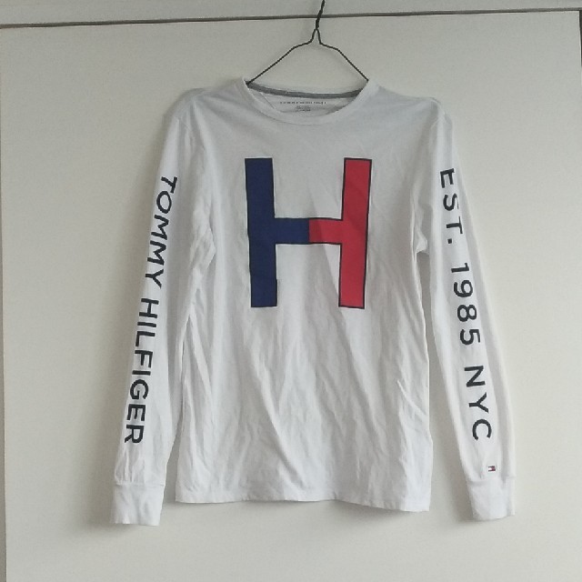 TOMMY HILFIGER(トミーヒルフィガー)のt.m様専用　トミーヒルフィガー　TOMMY HILFIGER　Tシャツ メンズのトップス(Tシャツ/カットソー(七分/長袖))の商品写真