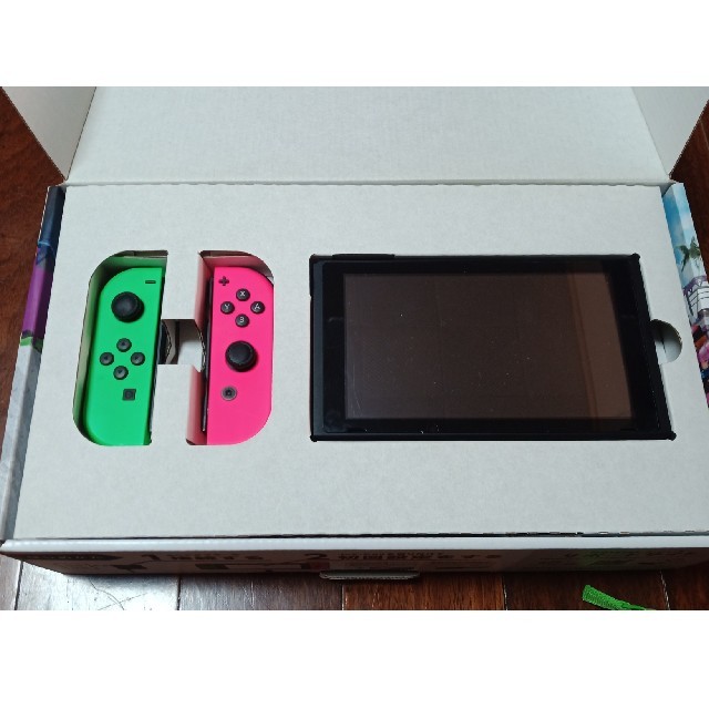 Nintendo Switch(ニンテンドースイッチ)のNintendo Switch スプラトゥーン2セット　美品ニンテンドースイッチ エンタメ/ホビーのゲームソフト/ゲーム機本体(家庭用ゲーム機本体)の商品写真