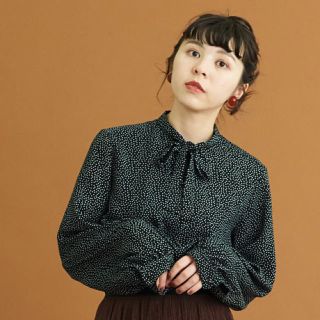 ドットアンドストライプスチャイルドウーマン(Dot&Stripes CHILDWOMAN)のDot＆Stripes CHILD WOMAN サテン ボウタイブラウス(シャツ/ブラウス(長袖/七分))