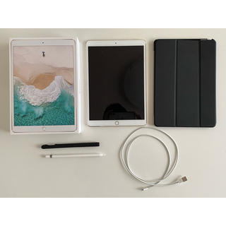 アップル(Apple)のiPad Pro(10.5インチ) Cellular Apple Pencill(タブレット)
