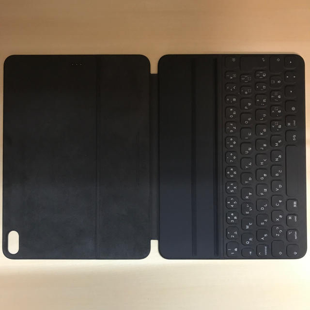 Apple(アップル)のiPad Pro11（2018モデル）Smart Keyboard Folio  スマホ/家電/カメラのスマホアクセサリー(iPadケース)の商品写真