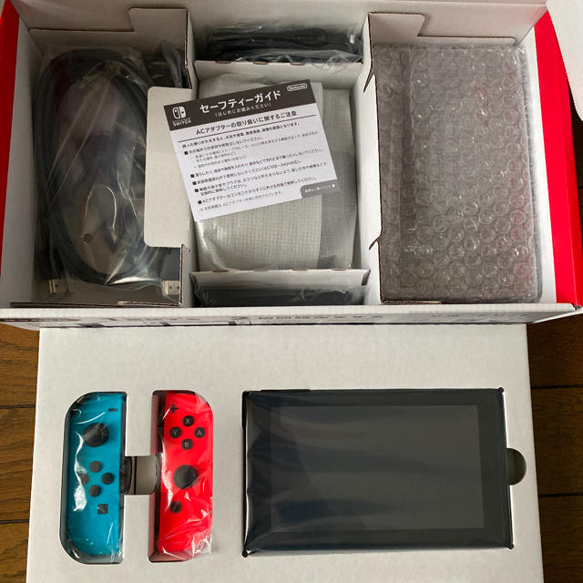 Nintendo Switch(ニンテンドースイッチ)のNintendo Switch 新型 マイニンテンドー モデル エンタメ/ホビーのゲームソフト/ゲーム機本体(家庭用ゲーム機本体)の商品写真