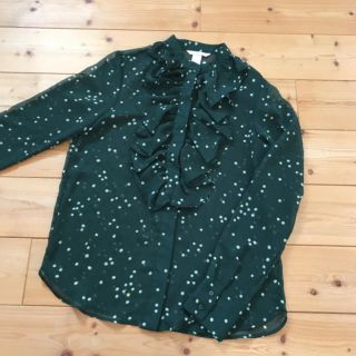 エイチアンドエム(H&M)の☆美品　H&M 透け感長袖ブラウス☆トゥモローランド(シャツ/ブラウス(長袖/七分))