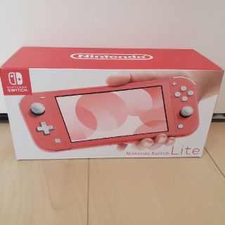 ニンテンドウ(任天堂)のNintendo Switchライト コーラルピンク 新品未使用(携帯用ゲーム機本体)