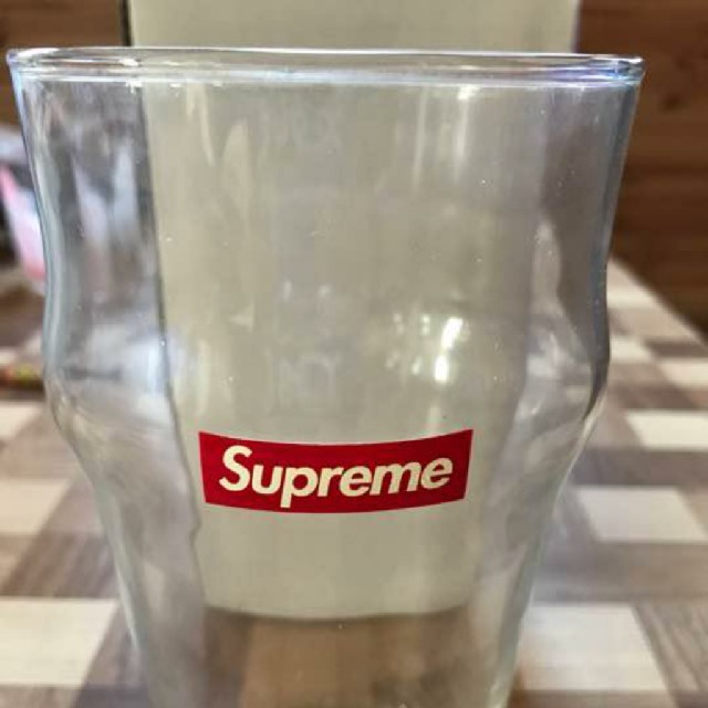 Supreme(シュプリーム)の【新品】Supreme 13ss pint glass グラス コッ インテリア/住まい/日用品のキッチン/食器(グラス/カップ)の商品写真