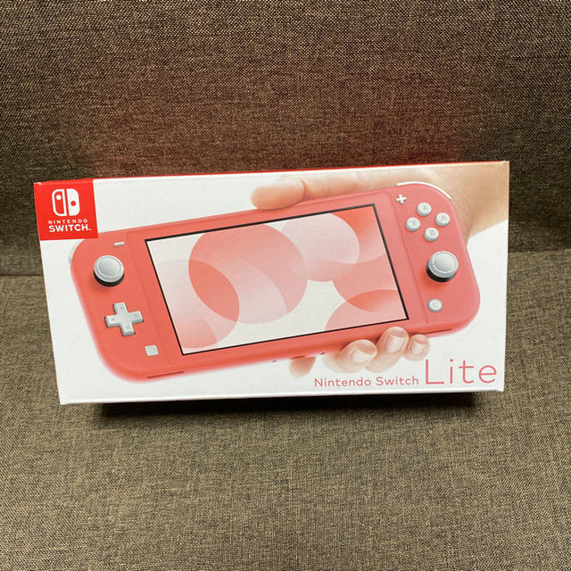 任天堂未開封　Nintendo Switch LITE コーラル